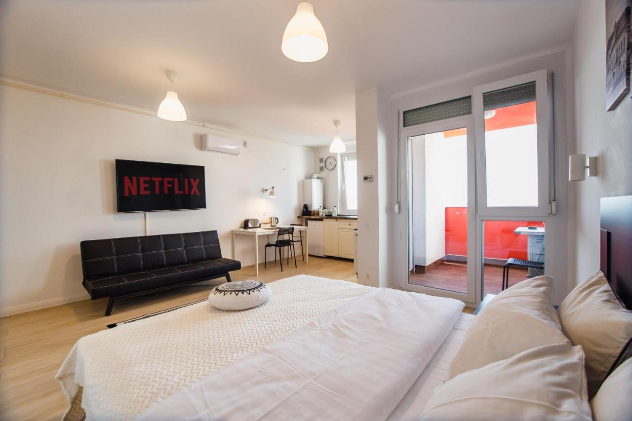 Apartamento Fresh Studio In Central Oradea Exterior foto