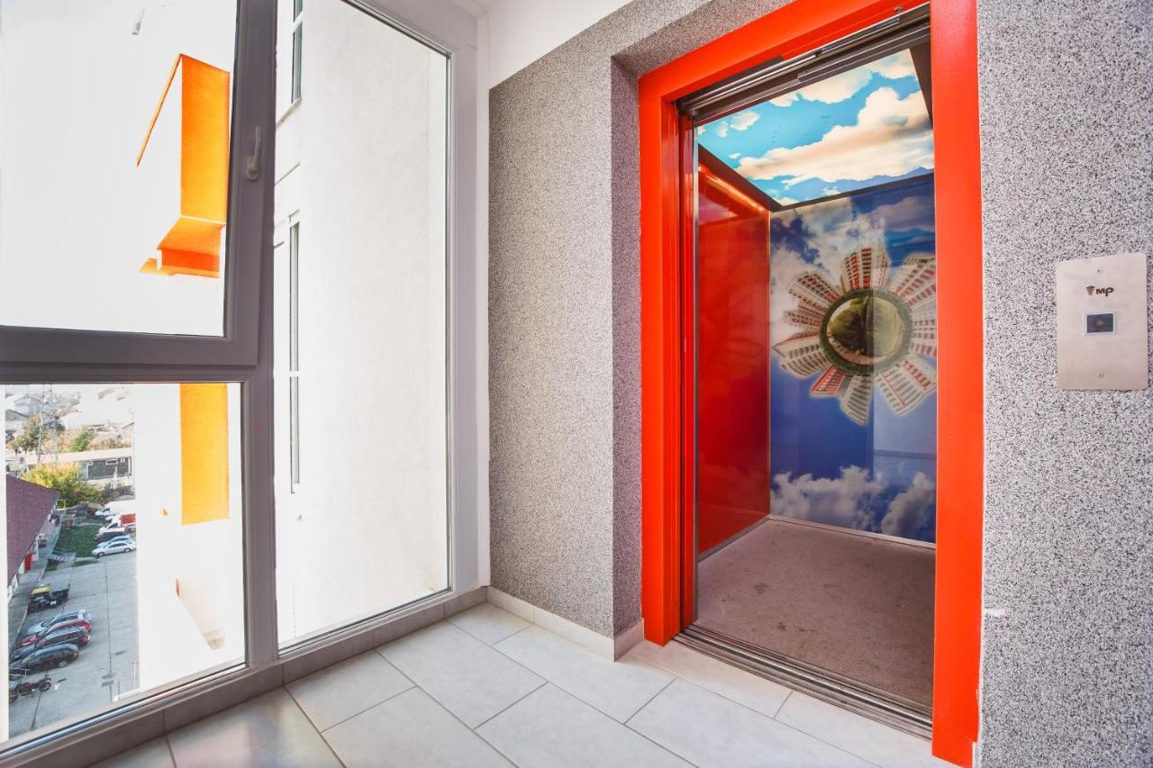 Apartamento Fresh Studio In Central Oradea Exterior foto