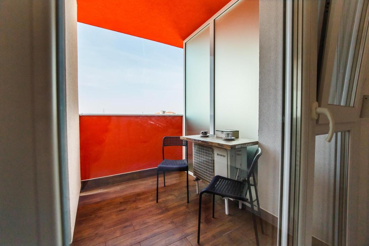 Apartamento Fresh Studio In Central Oradea Exterior foto
